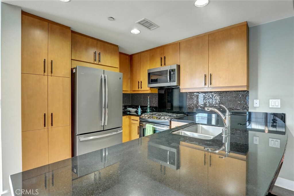 Property Photo:  150 The Promenade North 409  CA 90802 