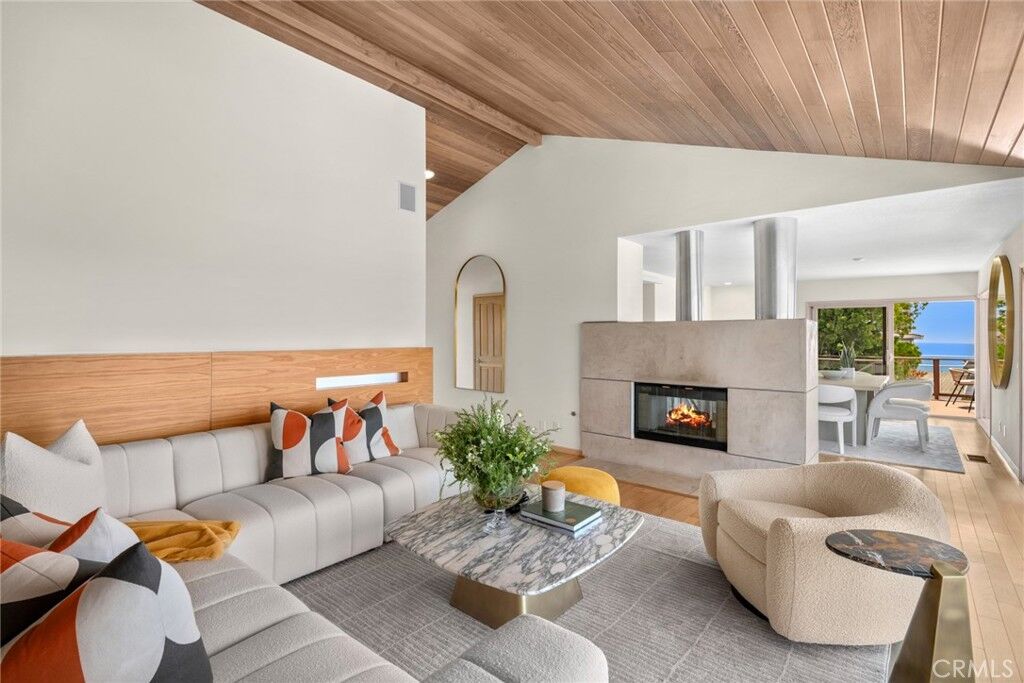 Property Photo:  1324 Pitcairn Place  CA 92651 