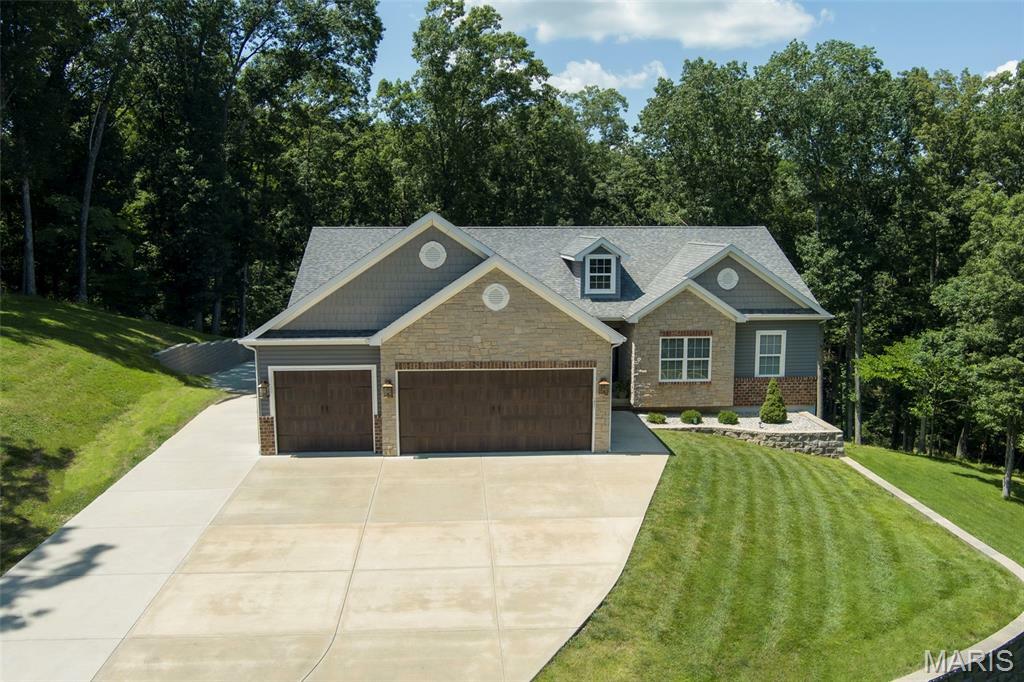 Property Photo: 1421 Paradise Valley Drive MO 63049