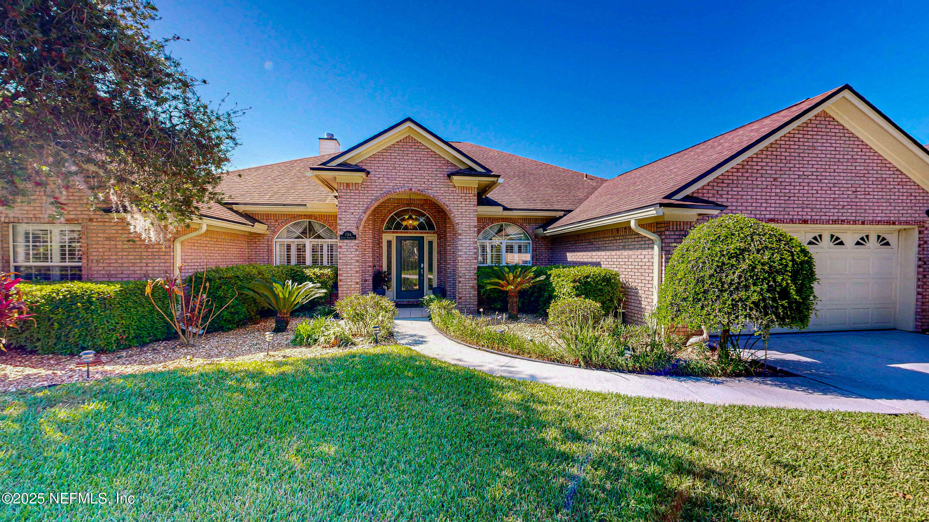 Property Photo: 1764 Rising Oaks Drive FL 32223