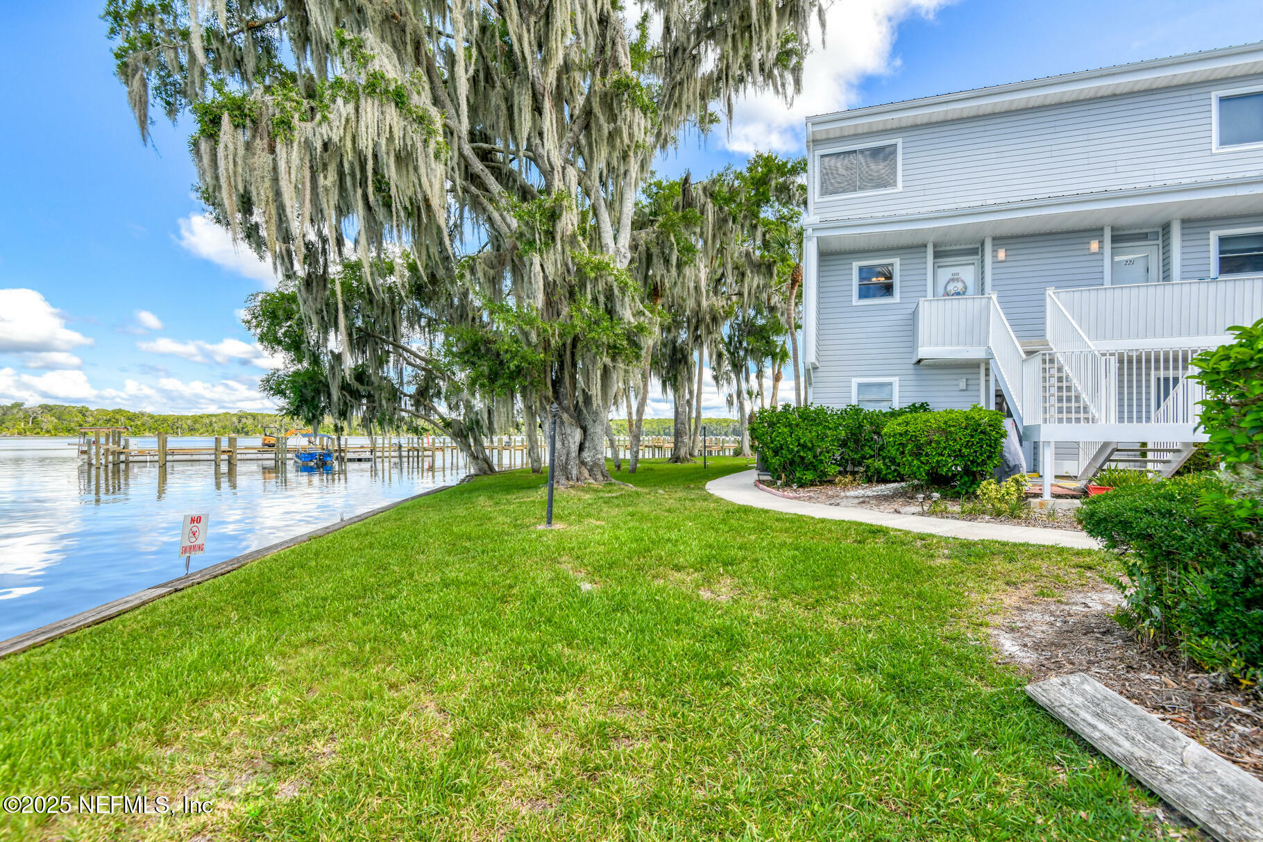 Property Photo:  222 River Bend Place Bldg C  FL 32193 