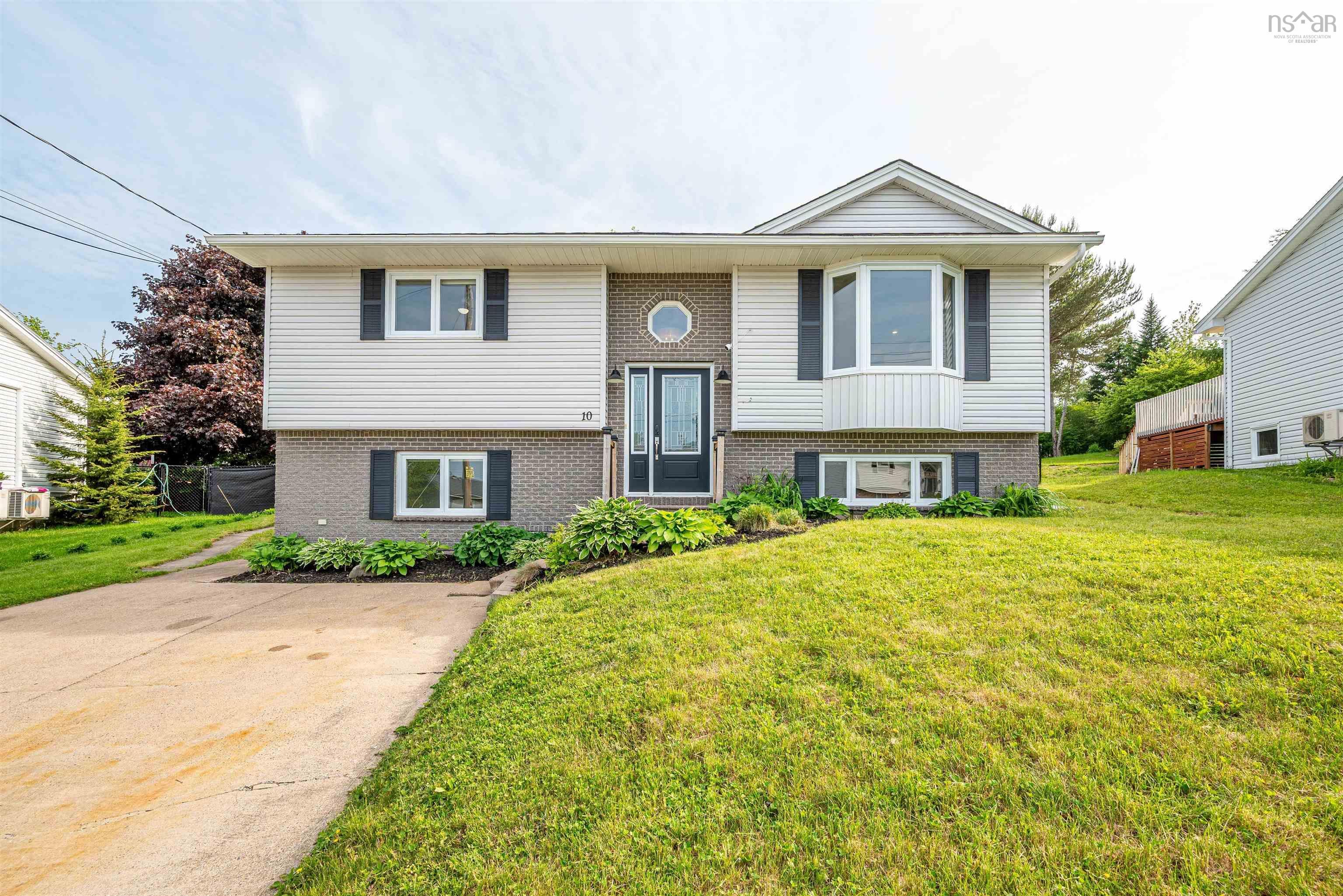 Photo de la propriété: 10 Barque Court NS B4E 2T6
