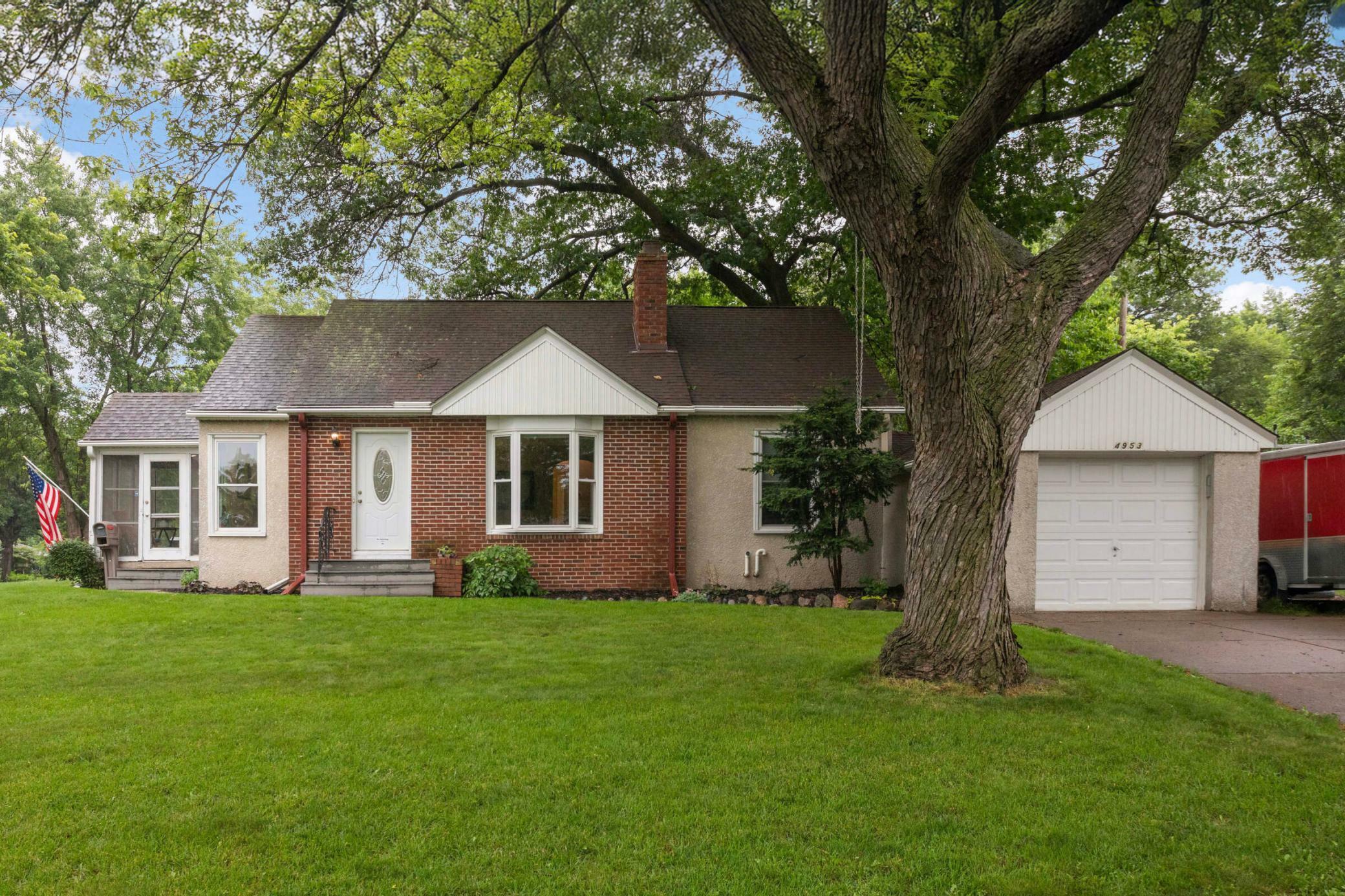 Property Photo: 4953 Zenith Avenue N MN 55429