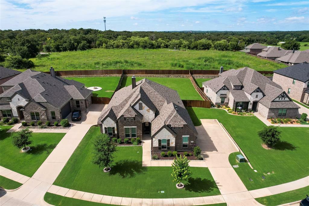 Property Photo: 512 Sandia Park Drive TX 76028