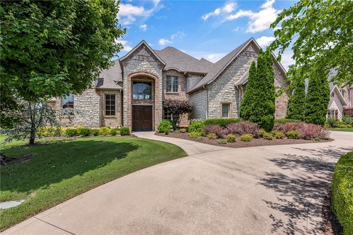 11 Oxford Drive  Rogers AR 72758 photo