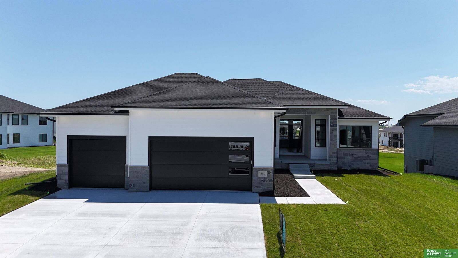 Property Photo: 21113 Arlington Street NE 68022