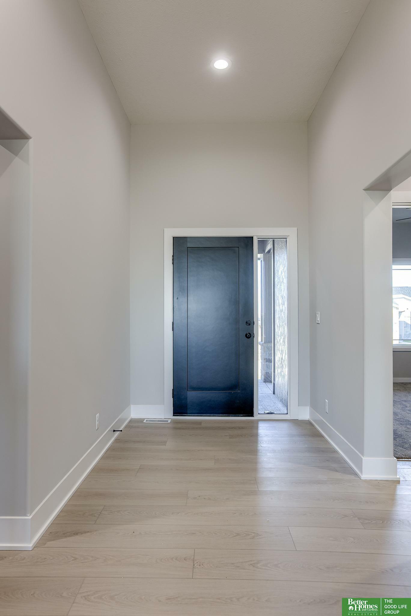 Property Photo: 12379 Windsor Drive NE 68046