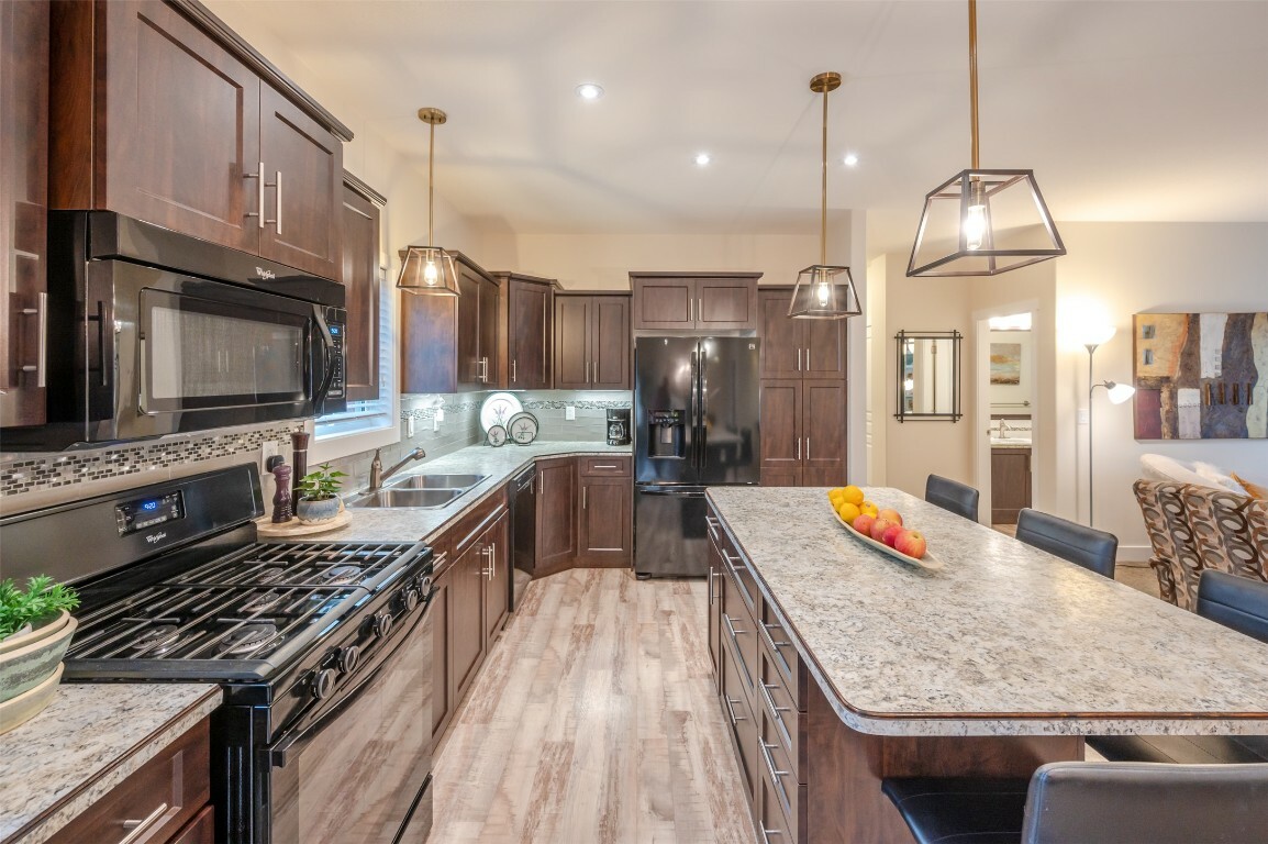 Property Photo: 8300 Gallagher Lake Frontage Road 84 BC V0H 1T2