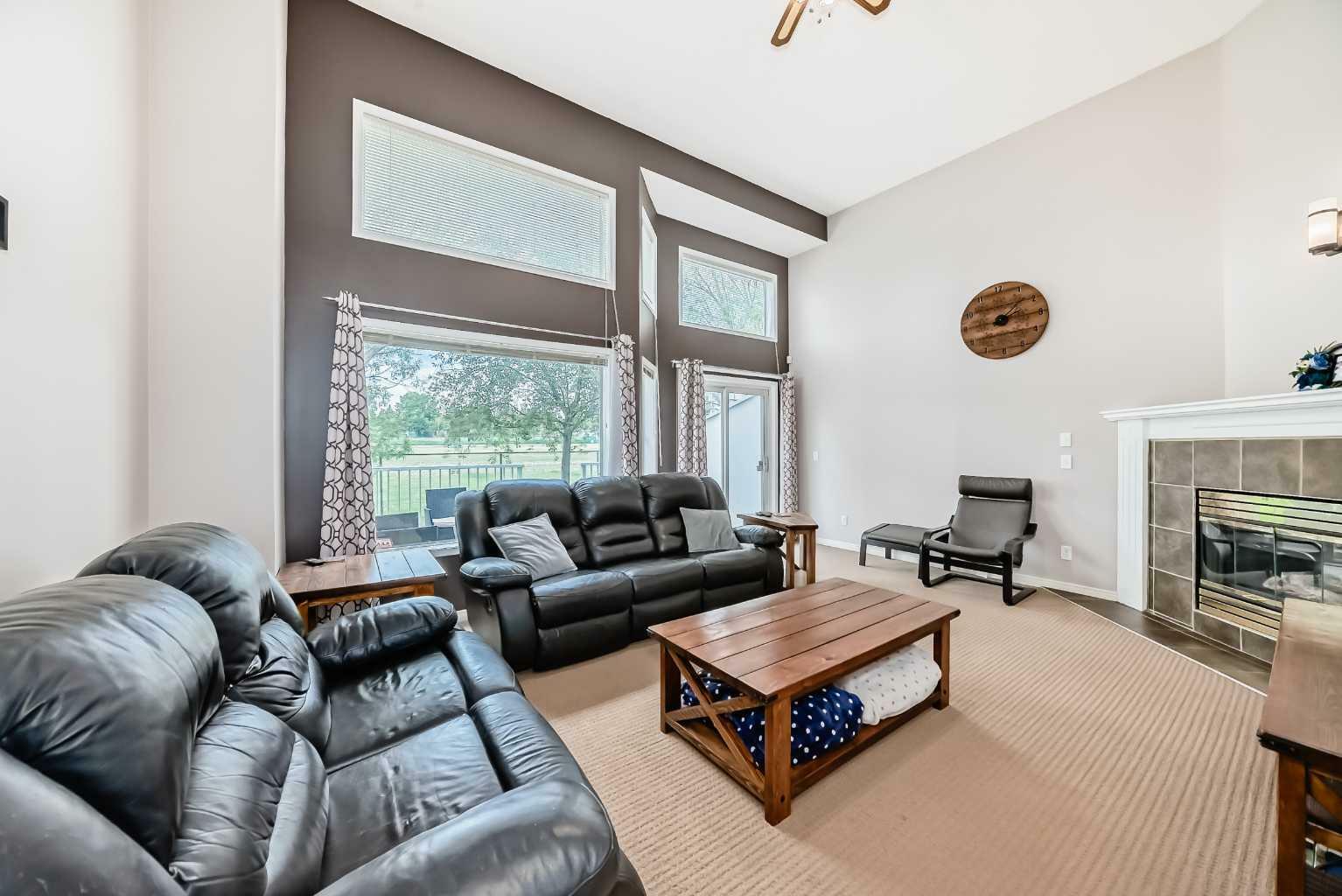 Property Photo: 104 Kingsland Court SW AB T2V 0S2