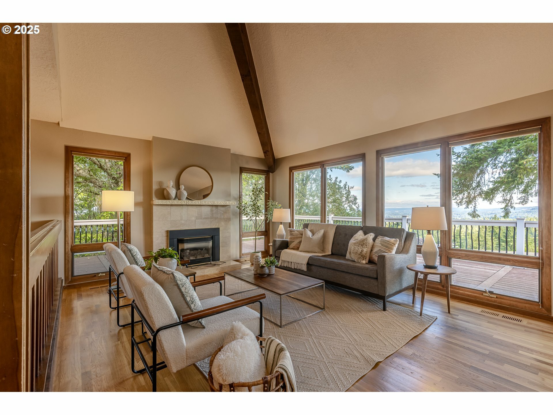 Property Photo: 2 Nansen OR 97035