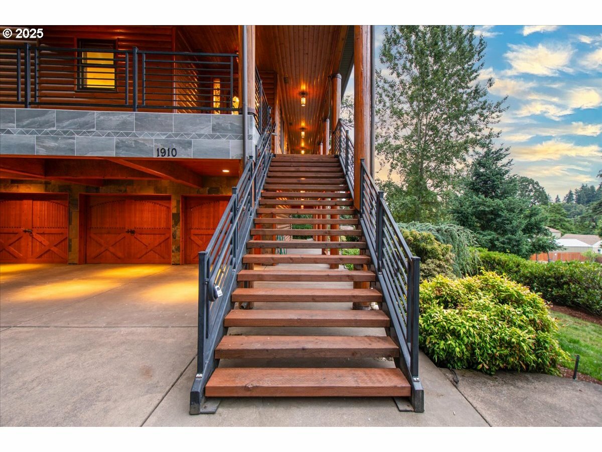 Property Photo: 1910 NE 122nd St WA 98686