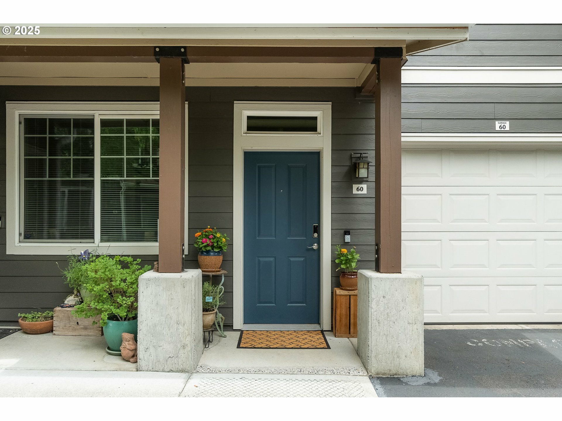 Property Photo:  10800 SE 17th Cir E60  WA 98664 