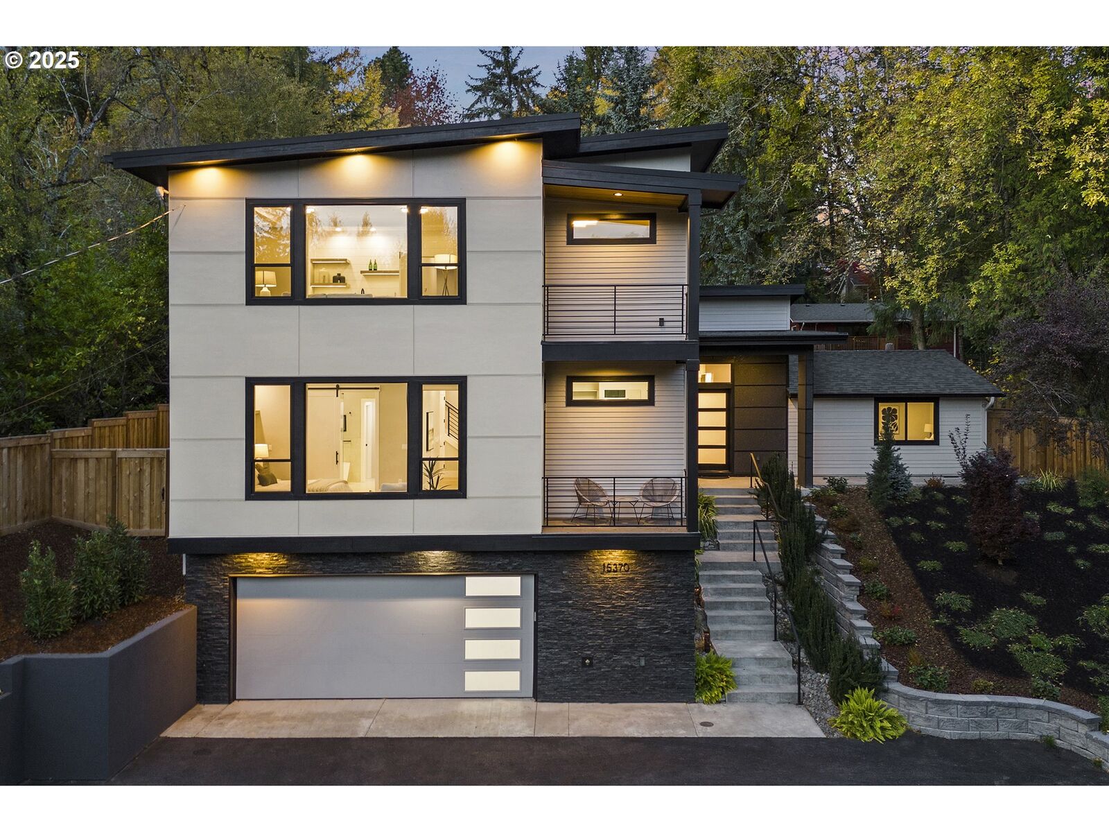 Property Photo:  15370 Twin Fir Rd  OR 97035 