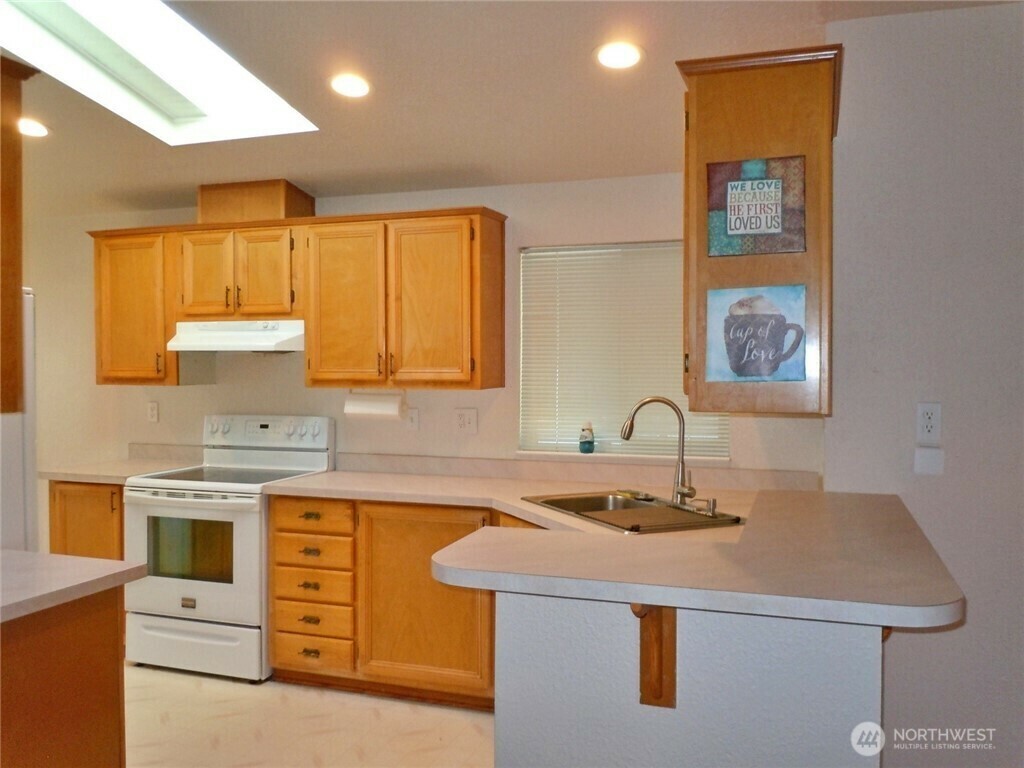Property Photo:  637 NE Libra Lane  WA 98311 