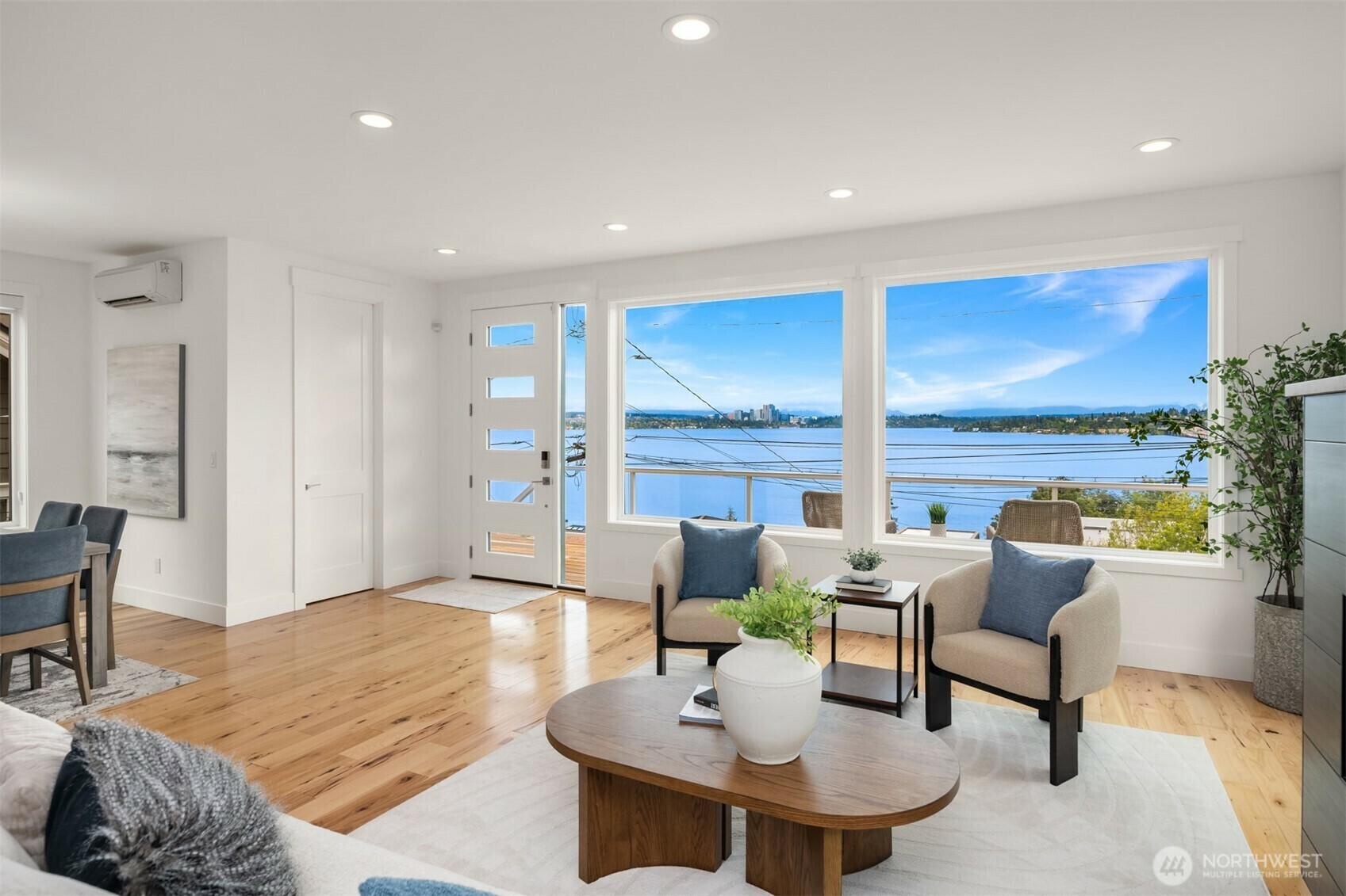 Property Photo: 1117 Lake Washington Boulevard S WA 98144