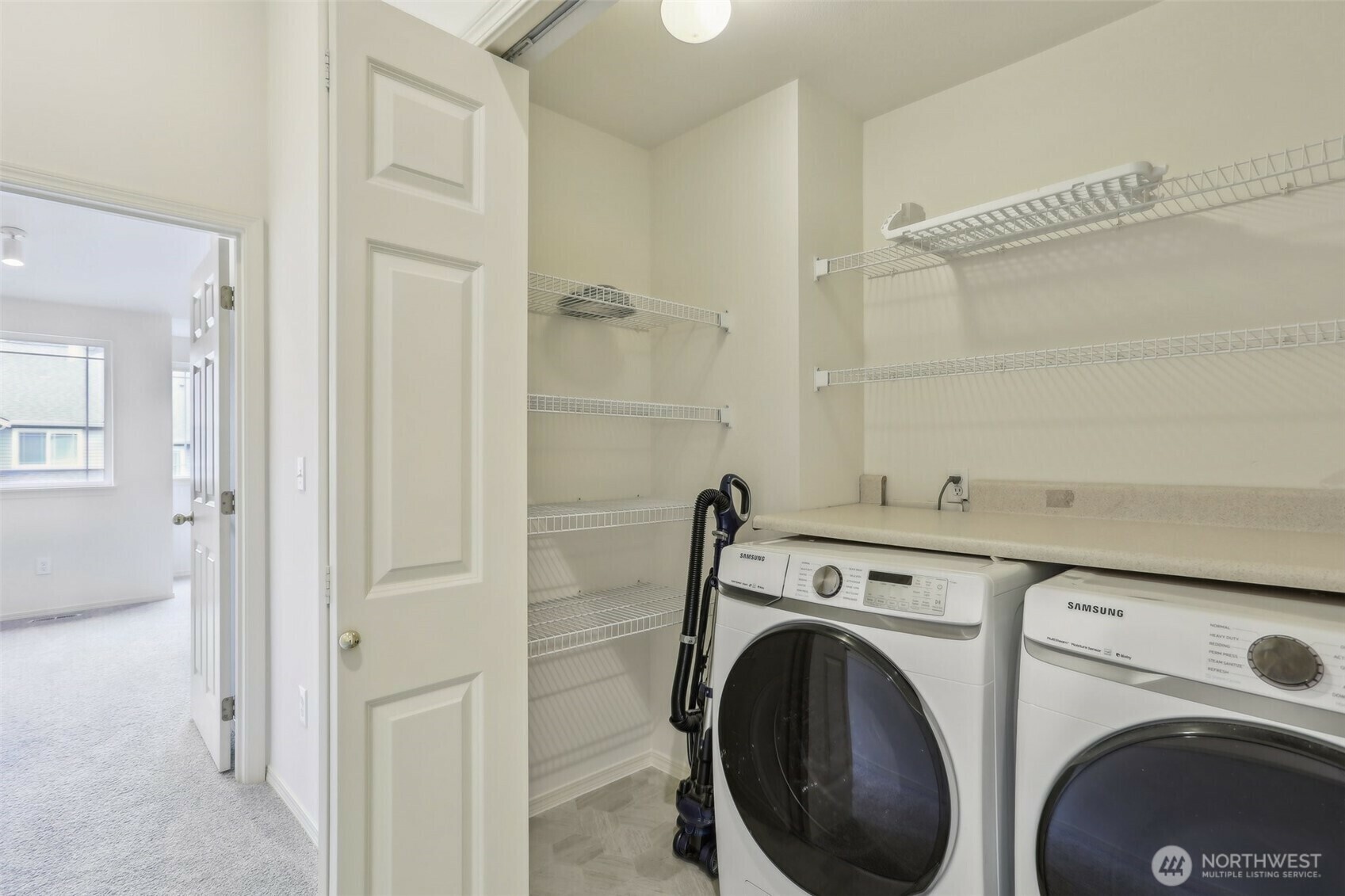 Property Photo: 21616 9th Avenue SE C-105 WA 98021