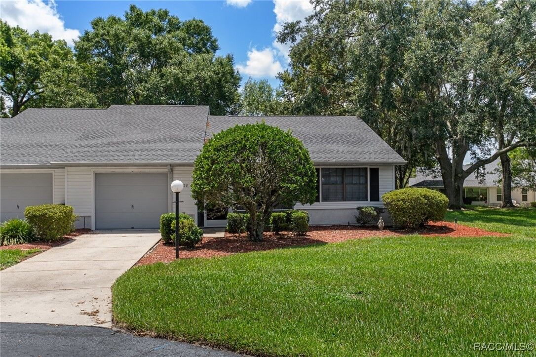 Property Photo:  2320 N Hendry Point  FL 34442 