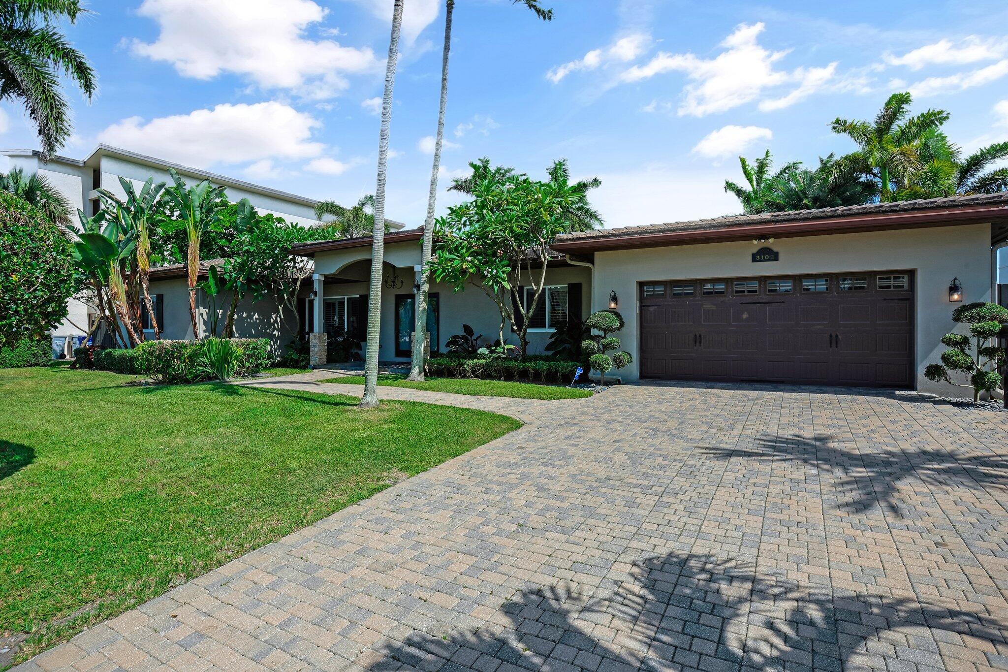 Property Photo: 3102 SE 12th Street FL 33062