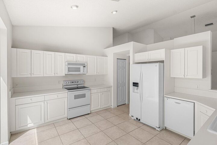 Property Photo:  7728 Edinburough Lane  FL 33446 