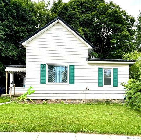 104 Park Avenue  Yale MI 48097 photo