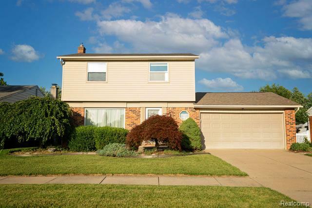 Property Photo:  15065 Westlake Street  MI 48180 