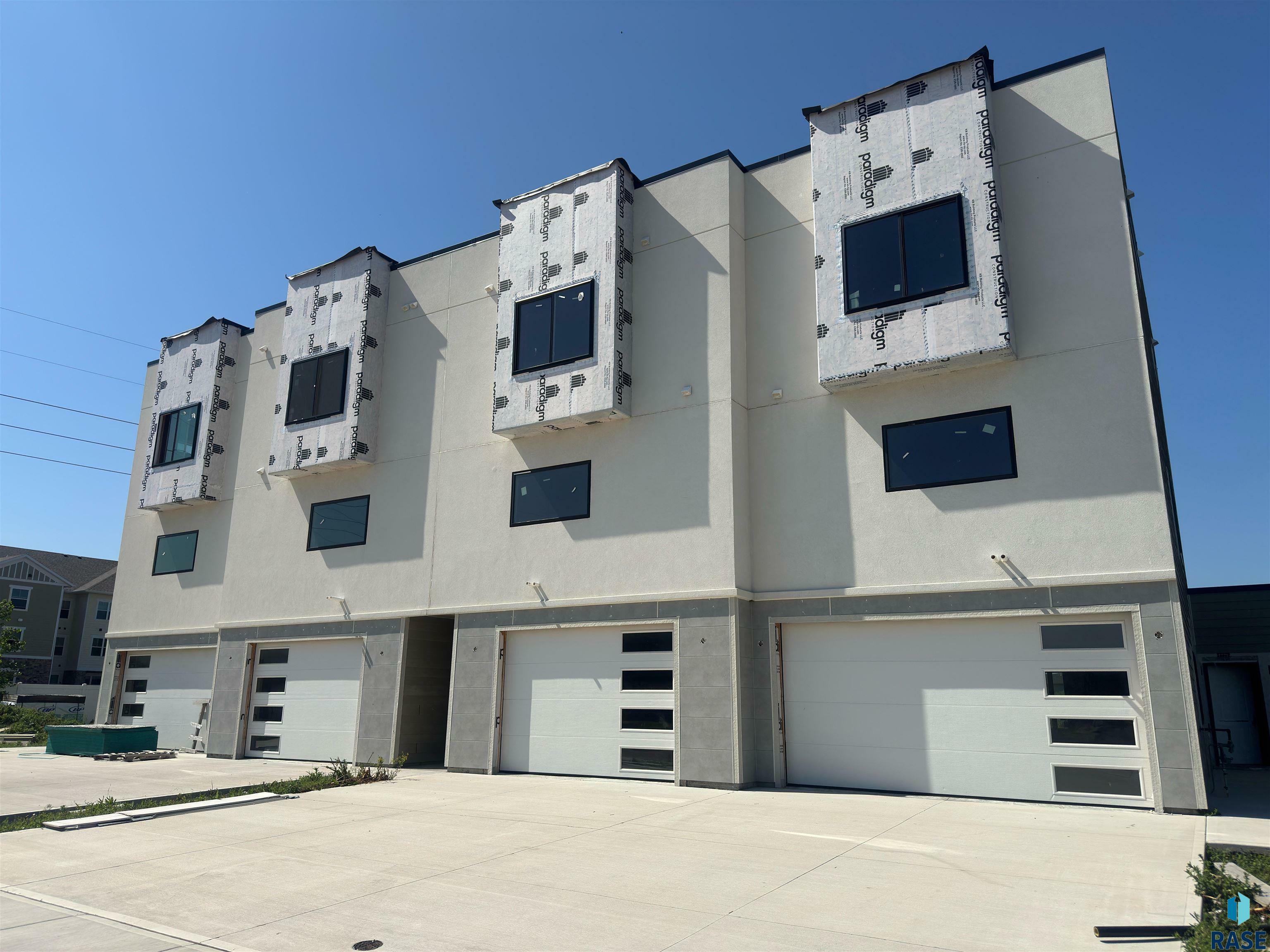 Property Photo: 5000 E 54th St SD 57110