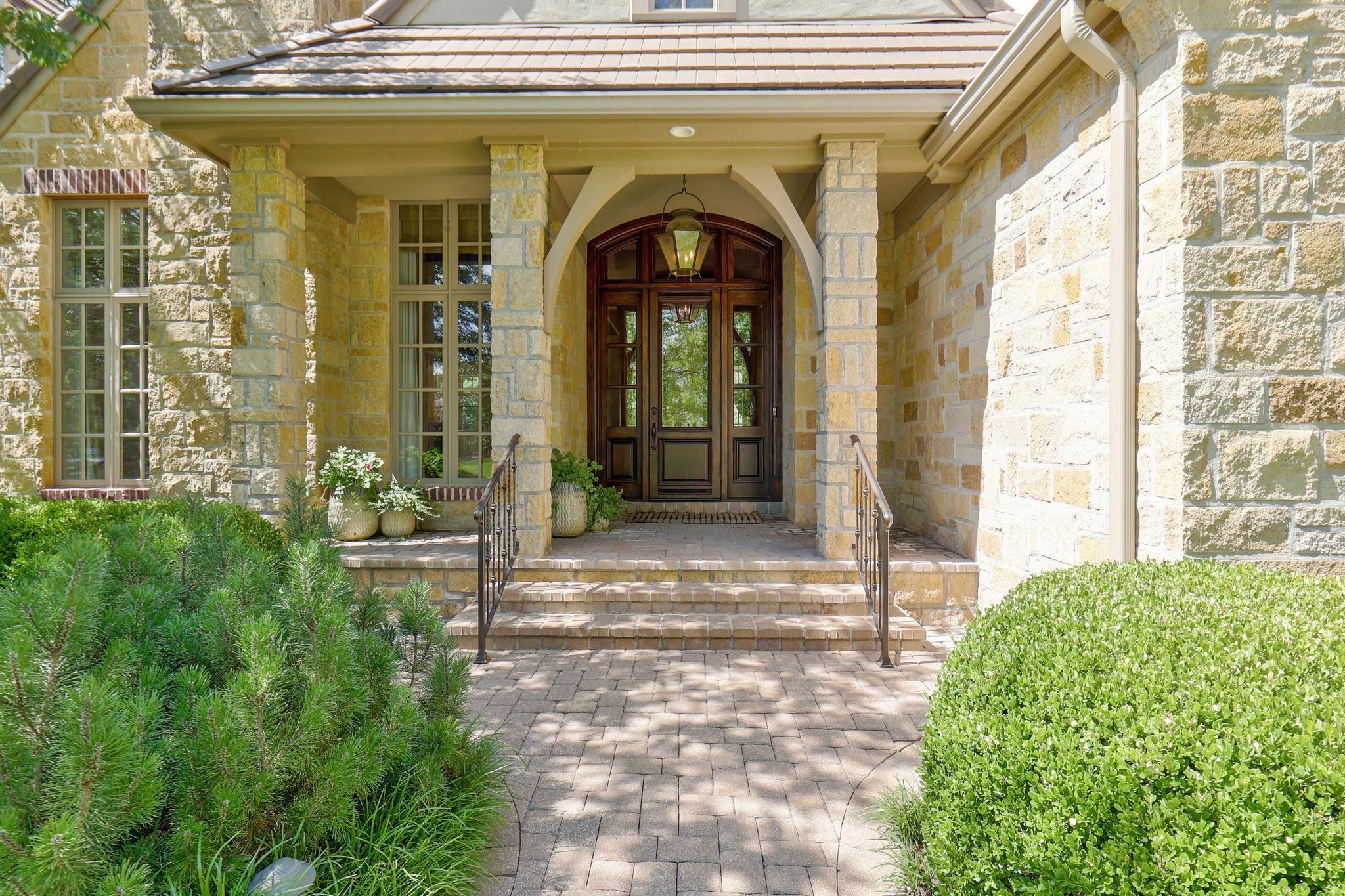 Property Photo: 320 E Flint Hills National Ct KS 67002