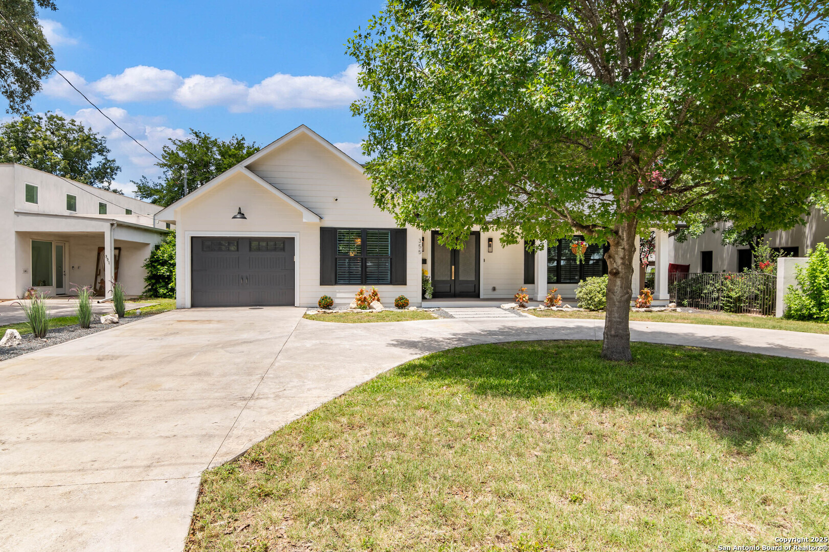 Property Photo: 355 E. Terra Alta TX 78209