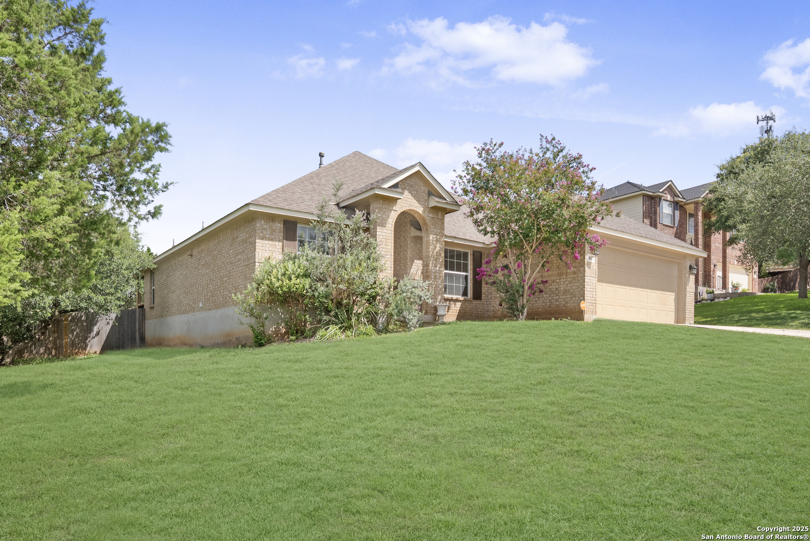 Property Photo: 407 Cushing TX 78258