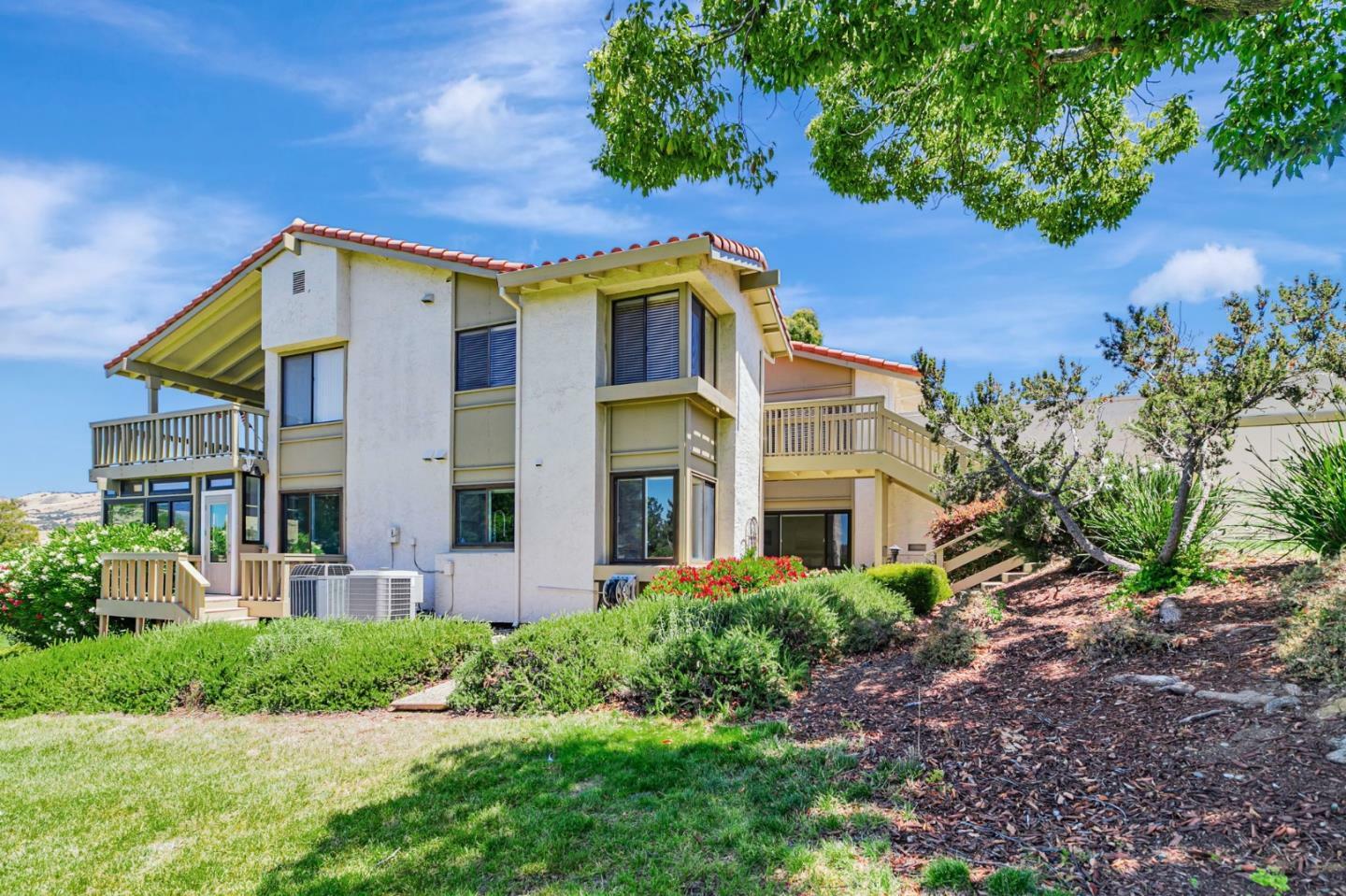 Property Photo: 8377 Riesling Way CA 95135