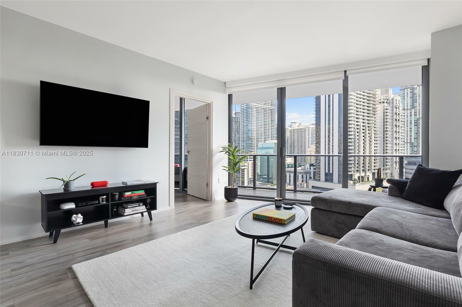 Property Photo:  801 S Miami Ave 1603  FL 33130 