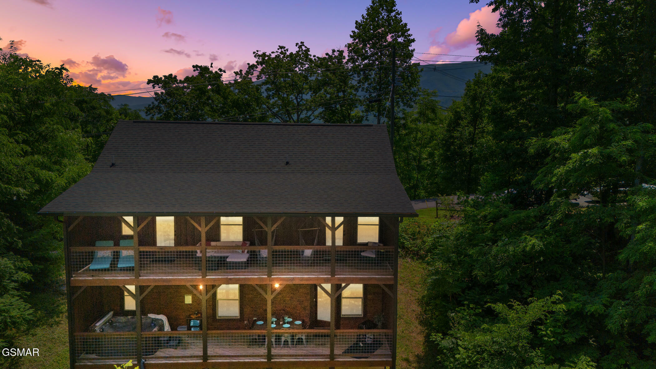 Property Photo: 601 Deer Path Ln Lane TN 37738