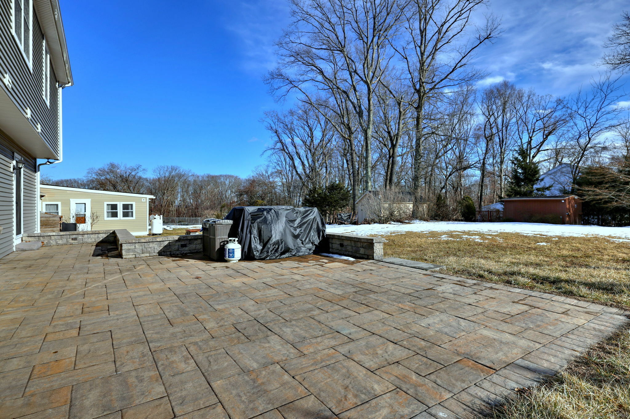 Property Photo:  100 Bear Path Road  CT 06514 