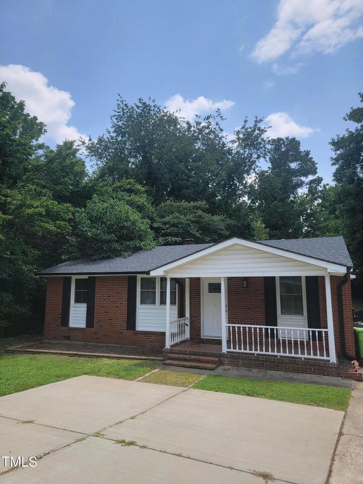 852 Newcombe Road  Raleigh NC 27610 photo