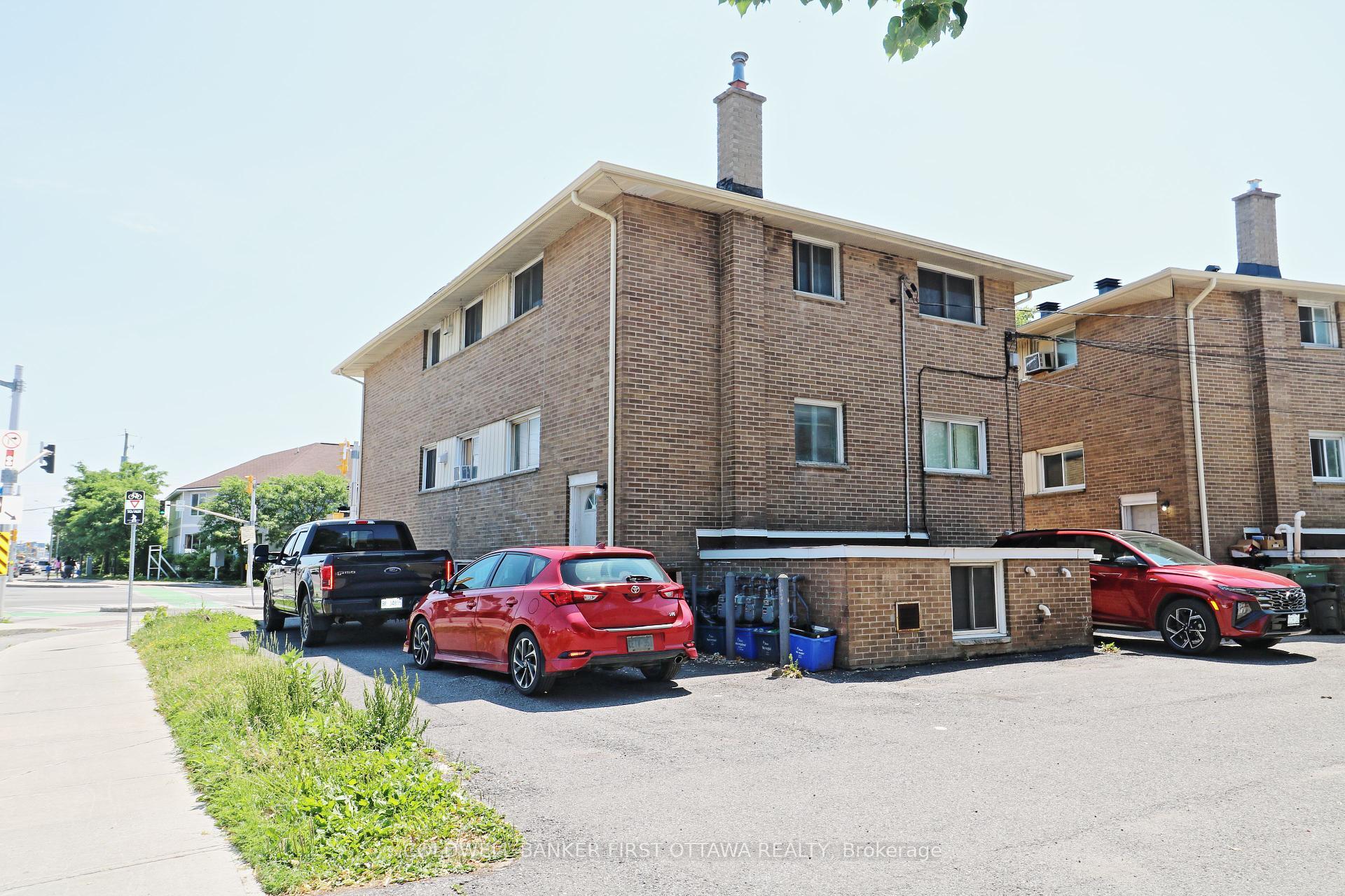 Property Photo: 609 Donald Street ON K1K 1L3
