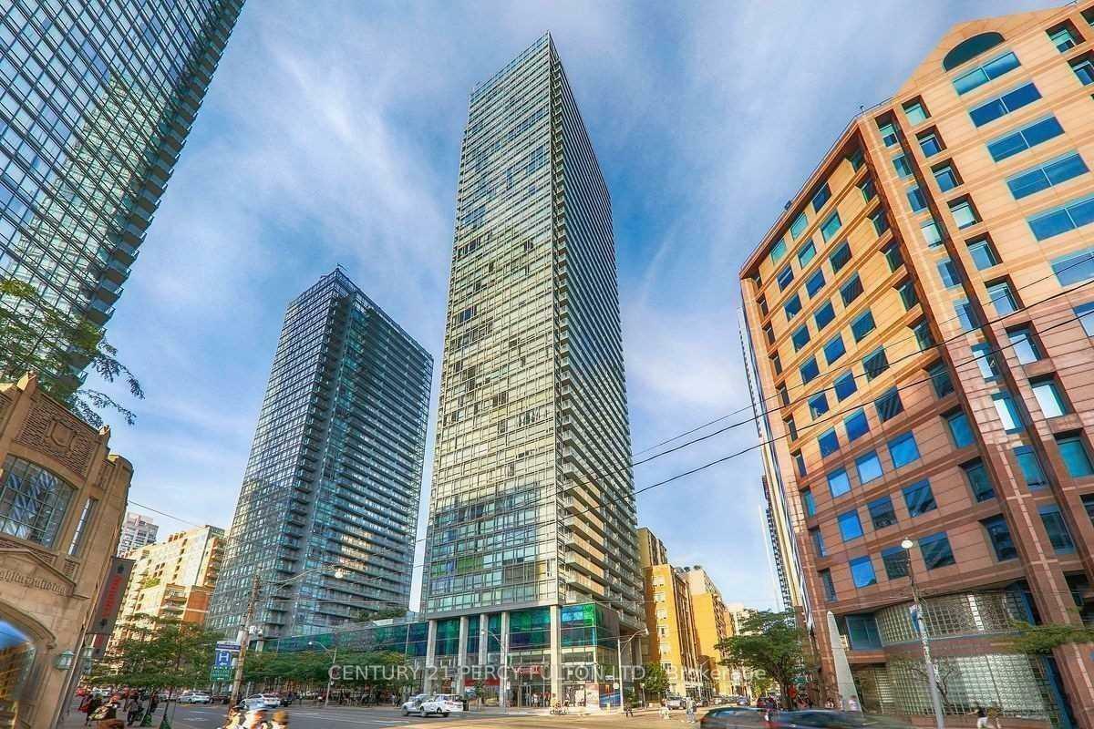 Property Photo: 37 Grosvenor Street 1809 ON M4Y 3G5