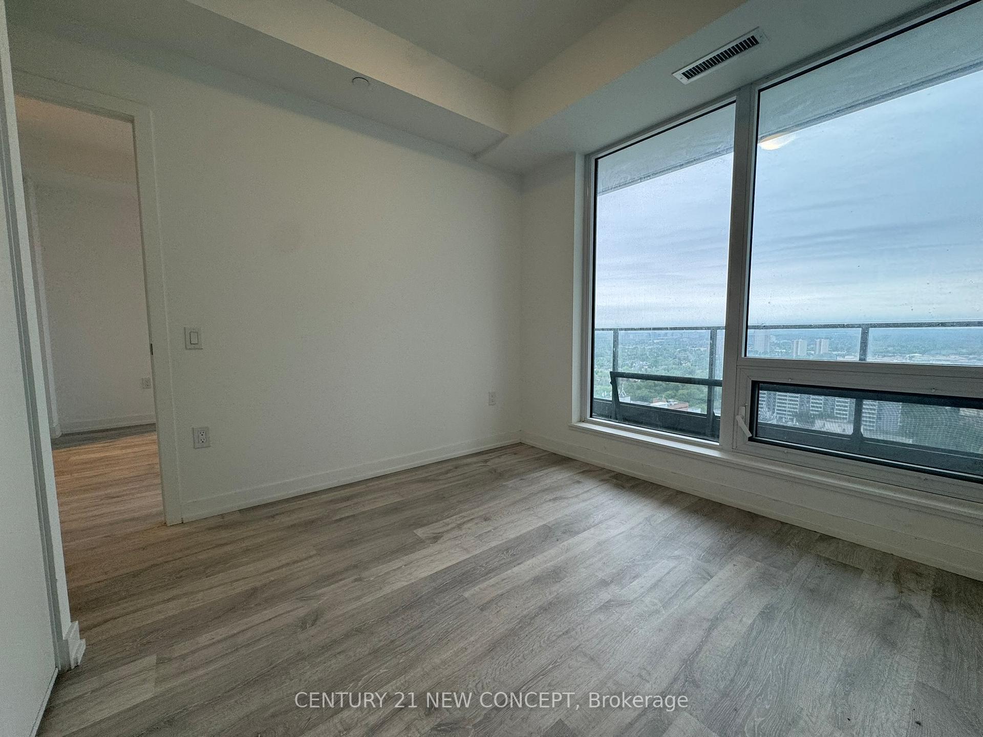 Property Photo:  8 Olympic Garden Drive S 2509  ON M2M 0B9 
