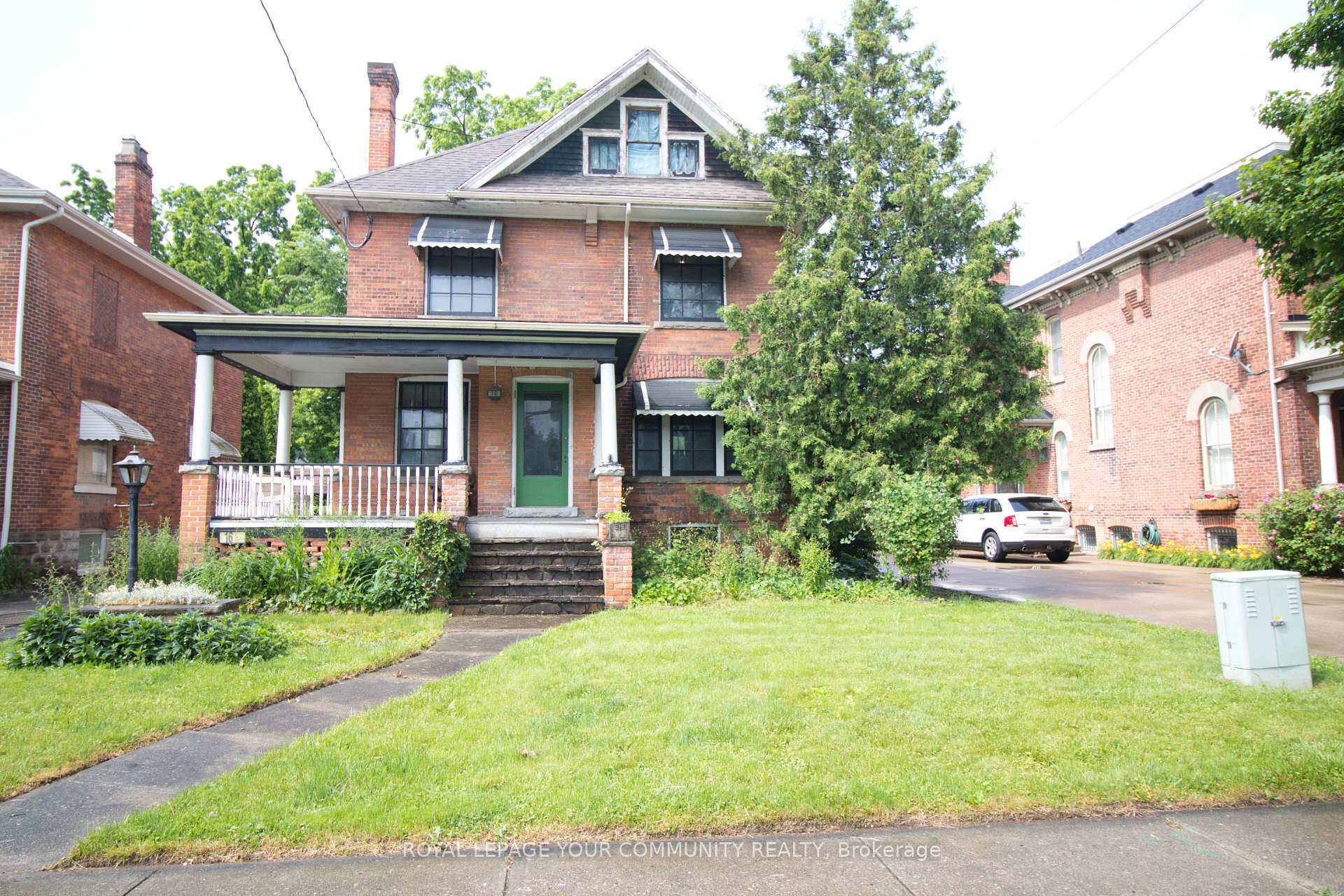 Property Photo: 16 West Street ON N7M 2R2