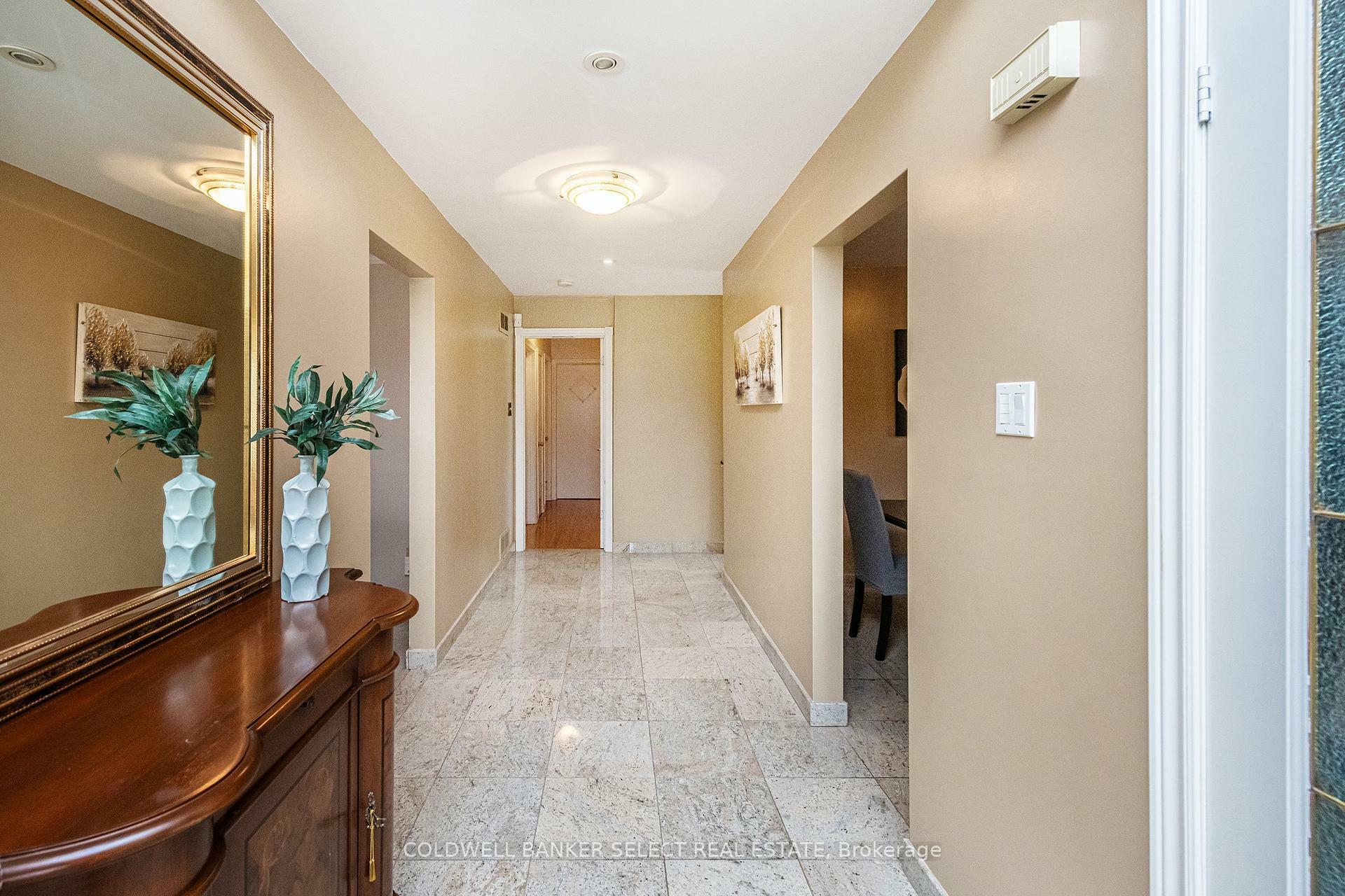 Property Photo:  38 Northlane Road  ON L4L 2G6 