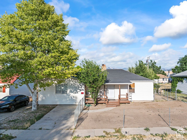 Property Photo:  138 N 400 W  UT 84751 