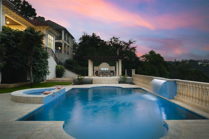 2005 Far Gallant Drive  Austin TX 78746 photo