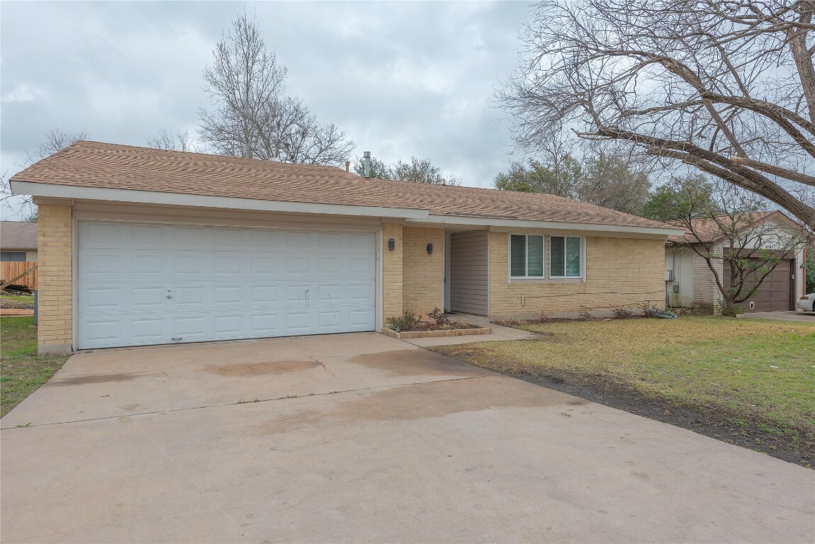 Property Photo: 11541 Sandy Loam Trail TX 78750