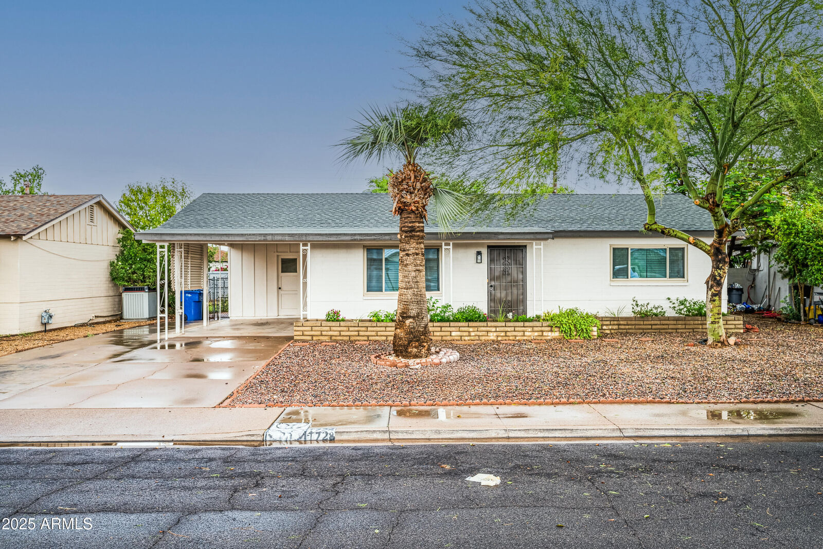 Property Photo:  1728 W Bentley Street  AZ 85201 