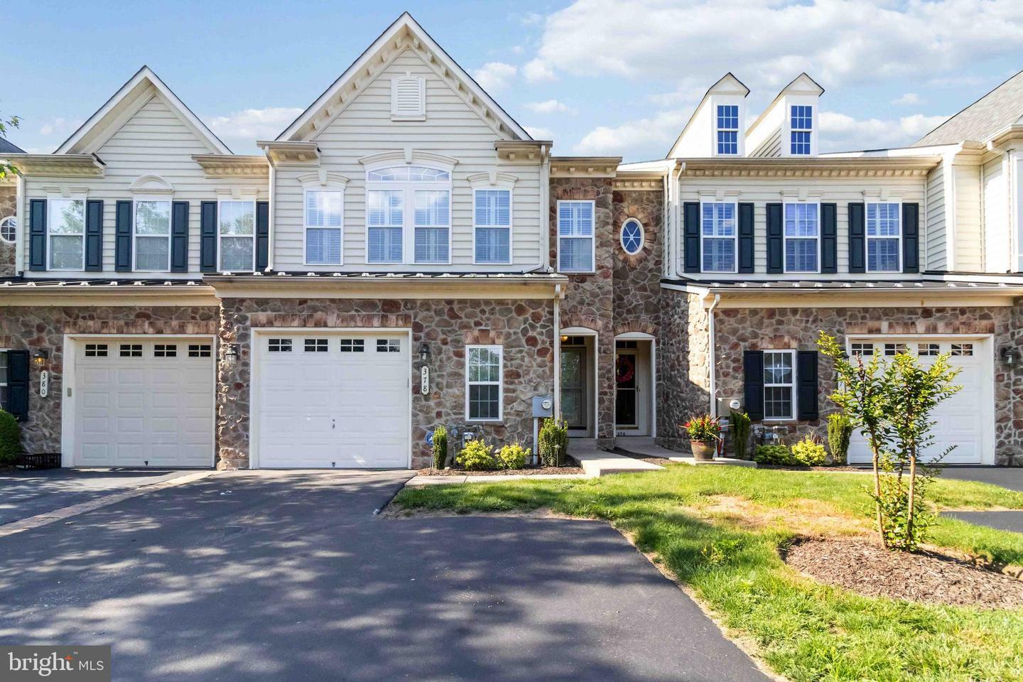 Property Photo:  378 Village Way  PA 18914 