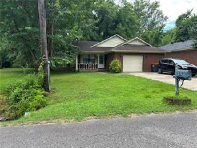 Property Photo: 409 W 15th St AR 72801