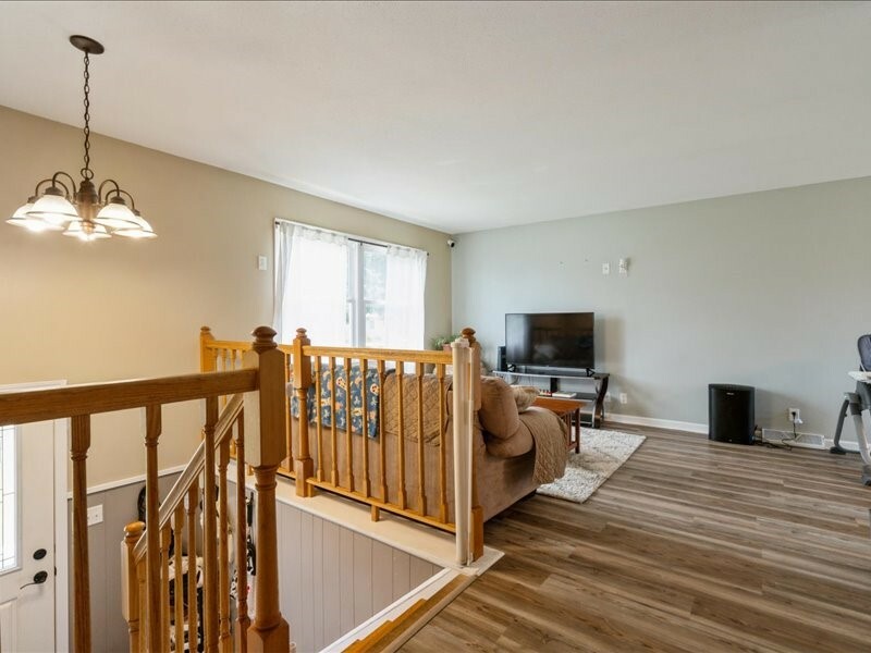 Property Photo: 440 Mayberry Dr NW IA 52405