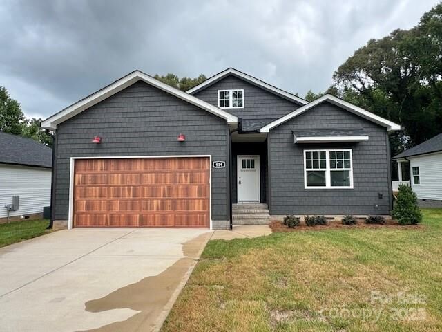 Property Photo: 414 W Westview Street NC 28052