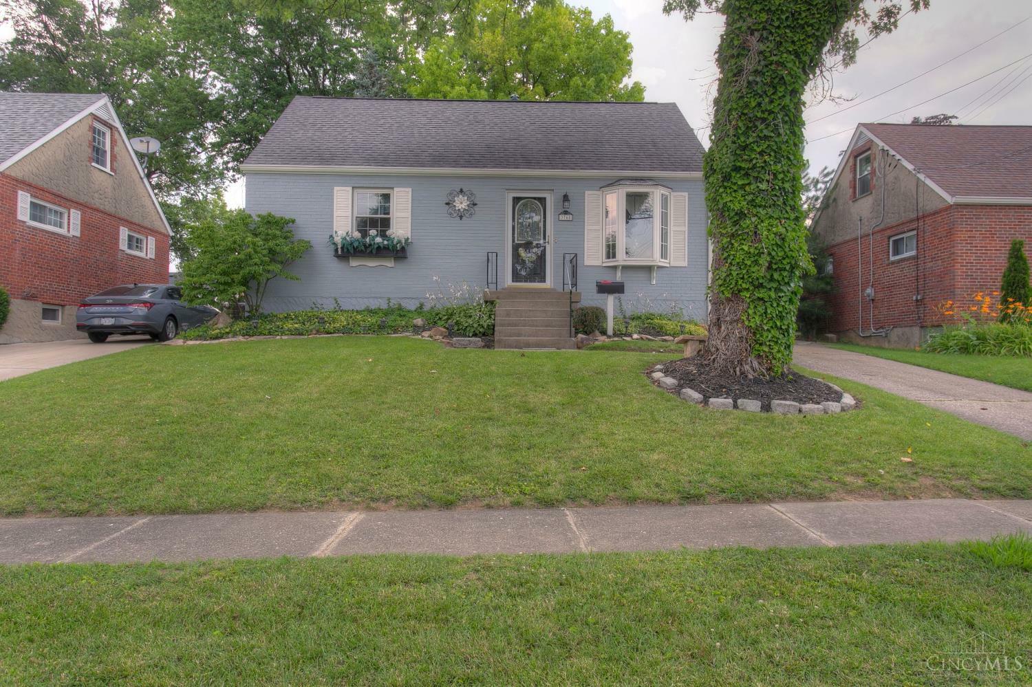 Property Photo: 3768 Nightingale Drive OH 45227