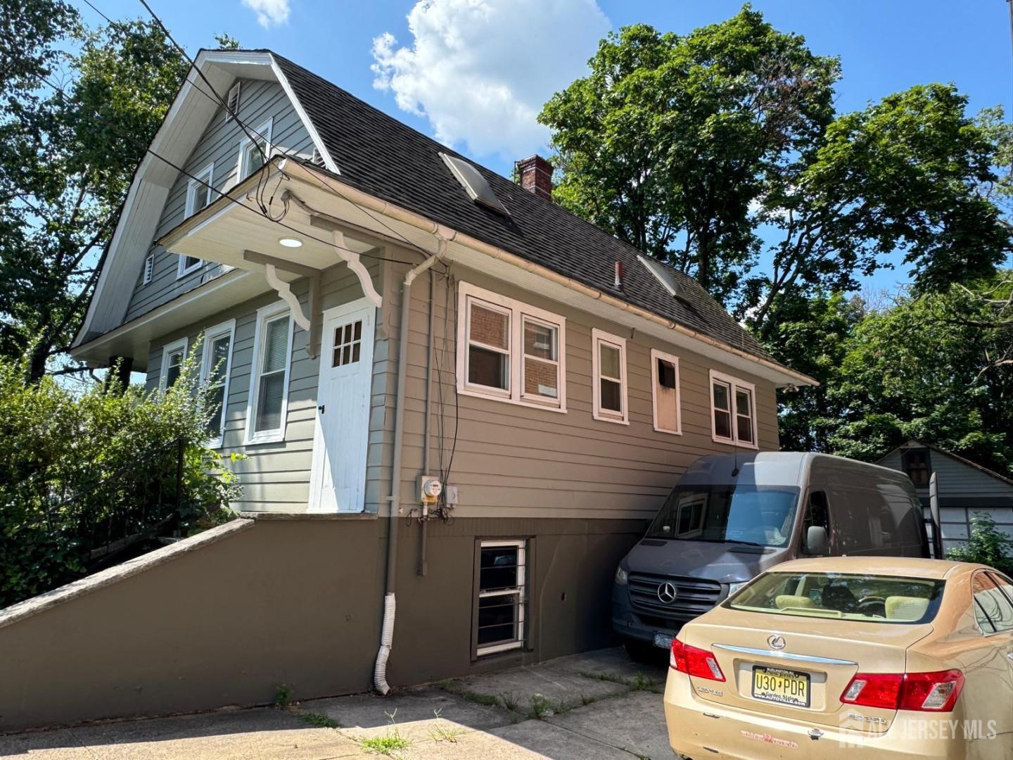 Property Photo: 86 Harvey Street NJ 08901