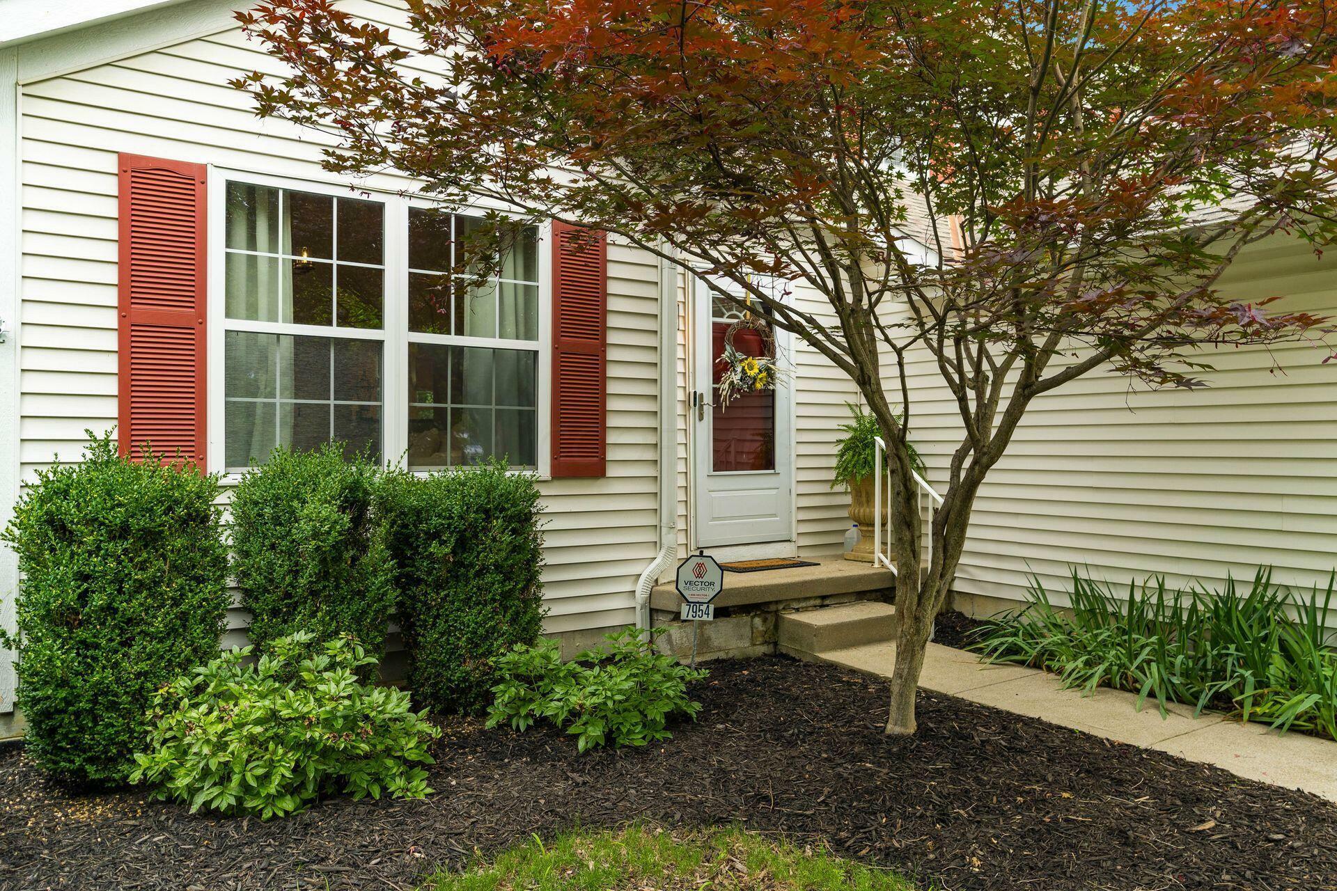 Property Photo: 7954 Windrift Place OH 43068